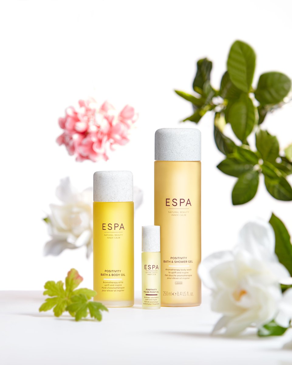 ESPAskincare's tweet photo. Introducing the new Positivity Collection!💛 This happy, clarifying blend boosts self-confidence and encourages a sense of optimism. Available in a 2-in-1 Bath and Body Oil, 2-in-1 Bath and Shower Gel, and a Pulse Point Oil💛 https://t.co/9z8XHYMFFZ
#PositivelyESPA #ESPASkincare https://t.co/aY8Txg41Ew