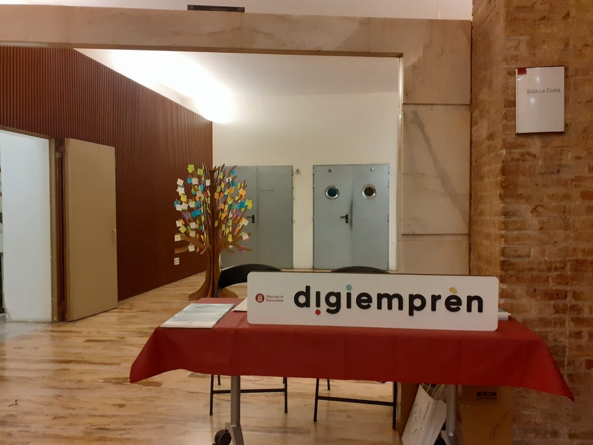 Ayer se presentó #DIGIEMPRÈN📱la plataforma de formación online ideada por #comerç <a href="/diba/">Diputació de Barcelona</a> dirigida a comerciantes, creador@s local@s y artesan@s 🙌🏻 

🖥👉🏻 digiempren.diba.cat