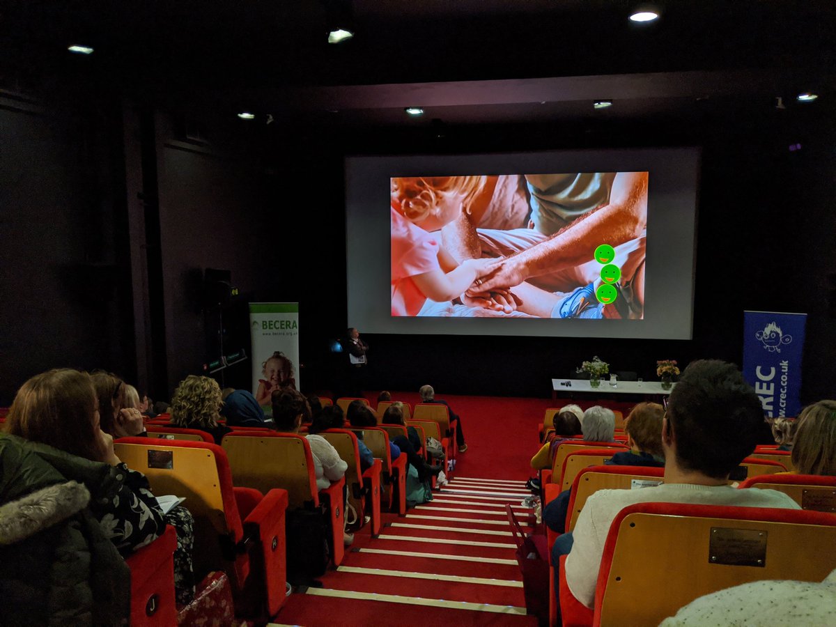 BECERAssoc's tweet photo. Kathy Sylva now looking at The @easypeasyapp Study - you can visit them at the exhibition today too 🤗

#BECERA2020 #HomeLearningCultures https://t.co/VjETrnY5TQ