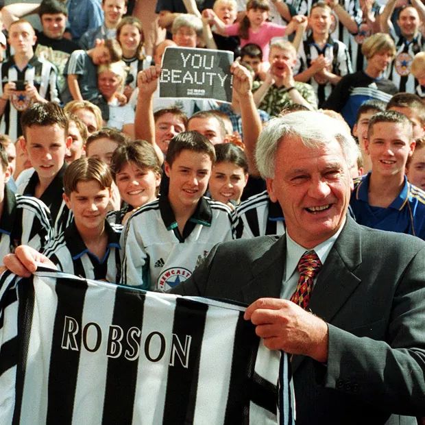 Happy birthday to sir Bobby Robson an absolute legend   Newcastle and world have lost a absolute legend   