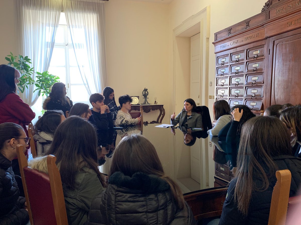 walkinprogress_'s tweet photo. Questa mattina siamo stati in piacevole compagnia dell’Assessore Dottoressa Affinito che ci ha ben illustrato le fasi e le informazioni del progetto che stiamo monitorando. + https://t.co/sk8ogDBvvP