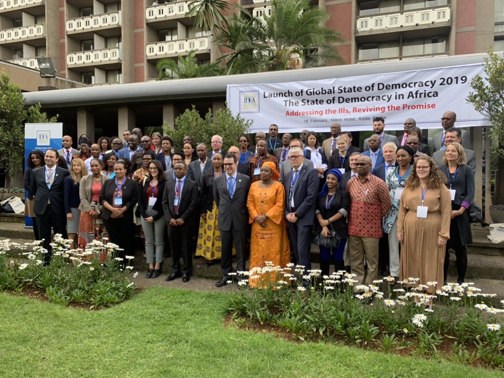 #StateofDemocracy report by <a href="/Int_IDEA/">International IDEA</a> supp. by <a href="/SweinEthiopia/">Sweden in Ethiopia & AU</a> launched✨

Yes, democratic aspirations in Africa remain strong! But the # of ‘hybrid’ democracies &amp; the weakening of democratic governance is worrying..

🇳🇴 remains a #ConsistentPartner ➡️<a href="/Int_IDEA/">International IDEA</a>

#ReviveDemocracy✊🏼