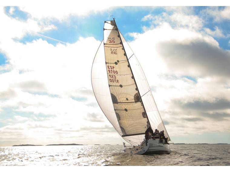 cruiser_racer's tweet photo. Aquilon is efficient and ready to give you a smooth sailing experience
More info: https://t.co/6ZWhL8kssk
#VLC25 #VLC35_Aquilon #MullerYachts #sailing https://t.co/xHBHXRkuY1