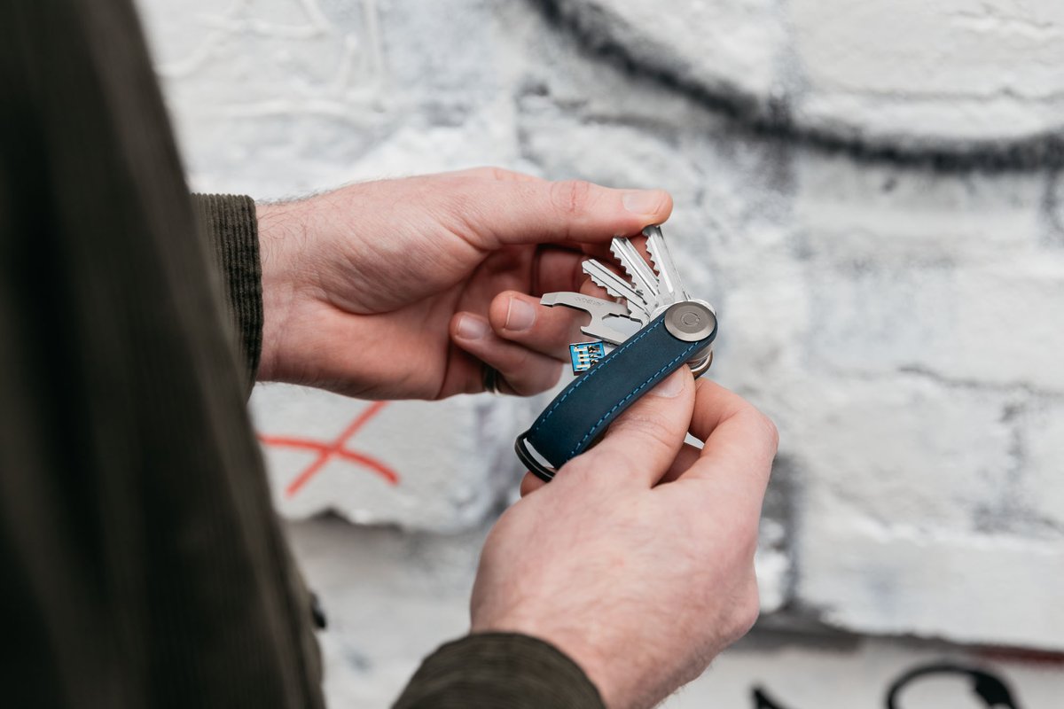 small_wallets's tweet image. Choose an Orbitkey Organiser from our wide range of colours. #orbitkey #smallwallets #keyorganiser