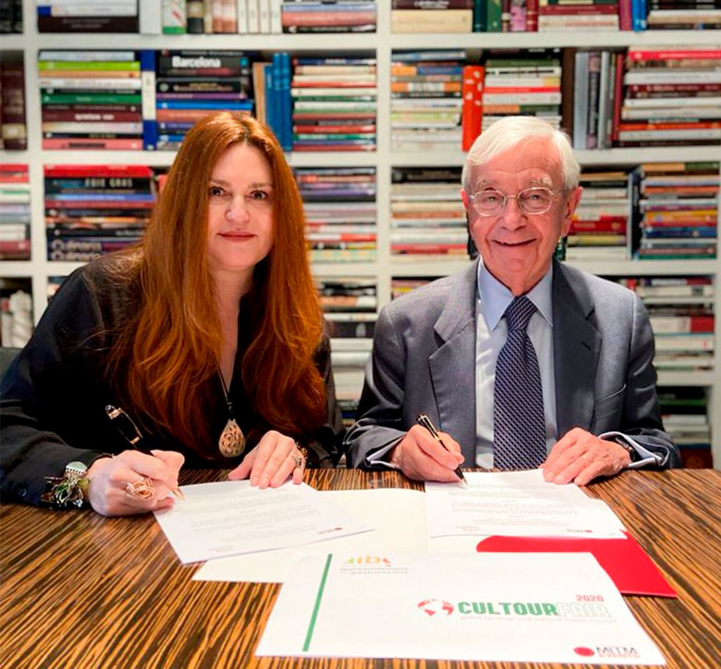MITMEvents's tweet photo. El presidente de la @aibGastro , Rafael Ansón, y Charo Trabado, CEO de #MITMEvents, firmaron el pasado lunes 17 de enero, un convenio de colaboración para potenciar y difundir la #cultura y #gastronomía Iberoamericana a través del evento #CULTOURFAIR https://t.co/RkpQ1Cc5Y6