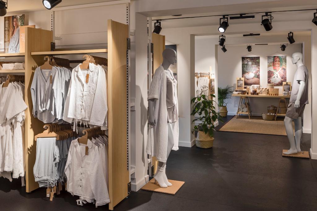 Primark's tweet photo. Introducing our first ever pop-up store at @boxpark Shoreditch. You can exclusively shop our new Wellness range which features products made from either organic cotton, recycled materials or sustainable materials 🌿 Open from today until 8th March #primarkcares https://t.co/0Fm6MHdhPI