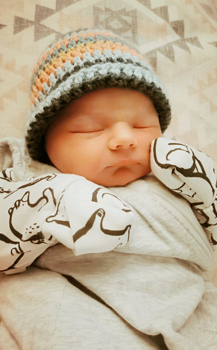 LaurenWolfenden's tweet photo. Florence Margot Wolfenden 😍
Born at 3:29am on 16.02.20 at #InglesideBirthCentre. All the #midwives were amazing &amp; supported us to have the natural #waterbirth using #hypnobirthing that we wanted - A truly amazing experience #ContinuityofCarer #Empowered @JoeWolfWolf @boltonnhsft https://t.co/Ft2hLqoO8Y