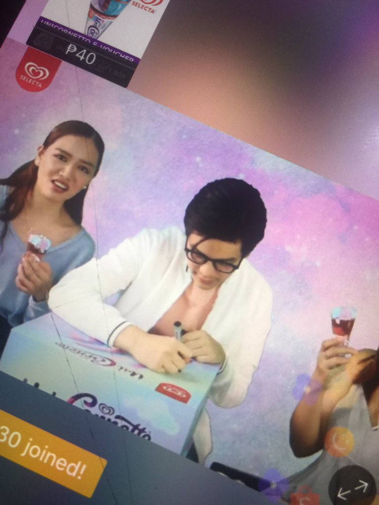 Fangirl ATM tweet media