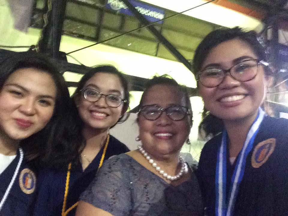 FCS_Conquerors's tweet photo. (late post)
Ms Robyn Jereza, BA Communication, Honorable Mention Ateneo de Manila Univ. FCS Class 2014, graduating with honors, She completed with 2 other batchmates, Ms Karen Sto Domingo, BS Psychology &amp; Ms Aryanne de Ocampo, BA Communication. We are very proud of you! https://t.co/idZWAz5jB3