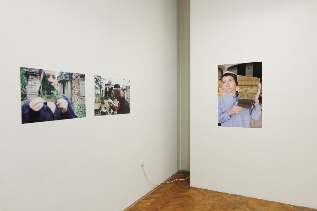 PTraces's tweet photo. 🔸🔸Do you want to see these photos of Ewa Rossano? Visit our exhibition in #Belgrade! You will find yourself surrounded by amazing artworks which unearth #traces of #Jewish Cultural Heritage in #Europe!
#jewisheritage #sharingheritage #jewishfootprints #europeforculture https://t.co/l08OG8LifJ