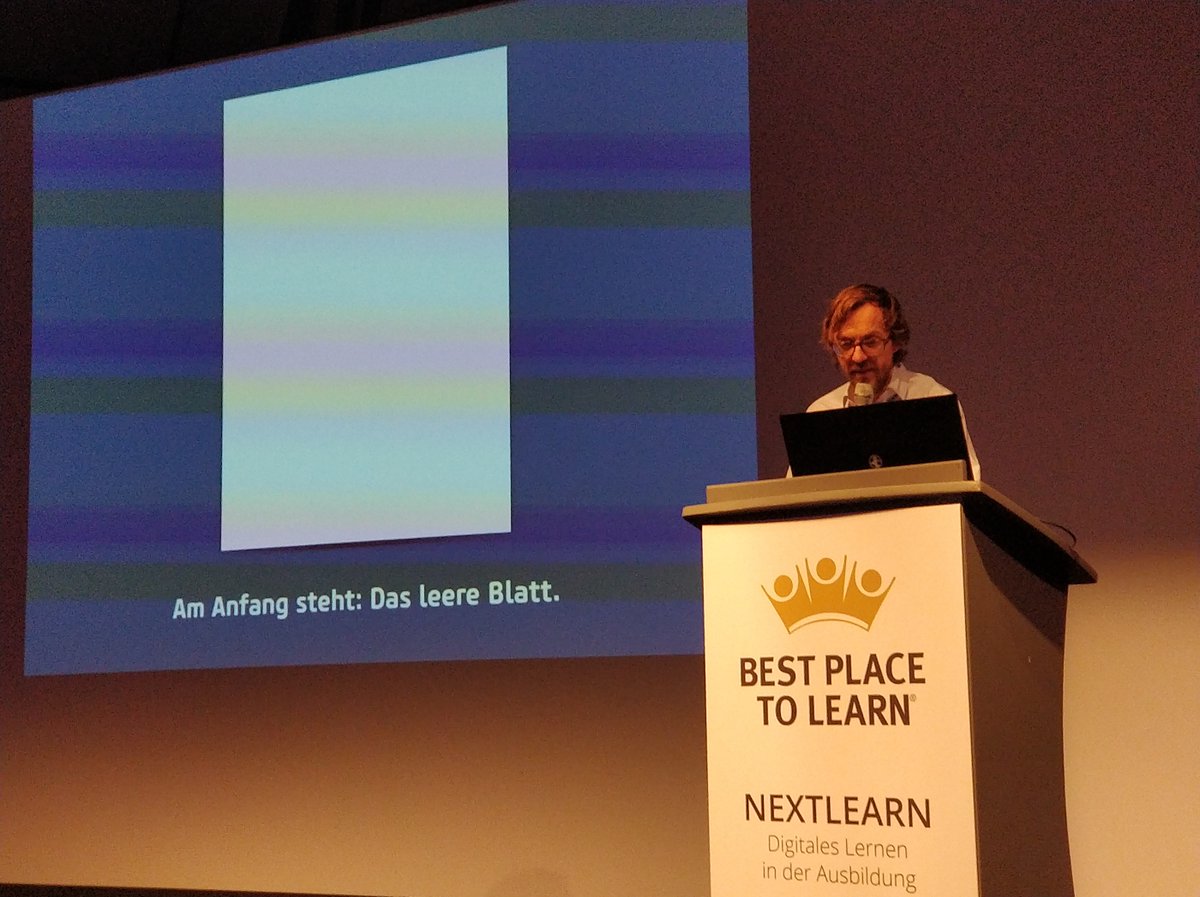 anjalorenz's tweet photo. Von der Berufsschulpraxis direkt auf die #nextlearn Bühne: @thohoyer stellt @tutoryde im Tool-Slam vor. ✨
#OERde https://t.co/lCUqL9pj8T