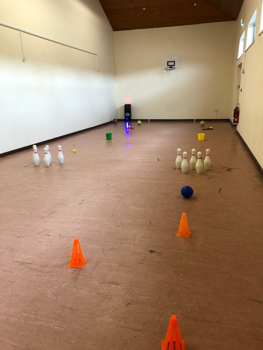 NPTYouthJustice's tweet photo. 🎳During the morning session at the K9 Project, Young people took part in a Beer Goggle Challenge Obstacle Course, whilst answering questions about substances. #k9project #Youthjustice @_YJB @SWPNeath #NPTYJS 🥽 https://t.co/WToTUEnhCt