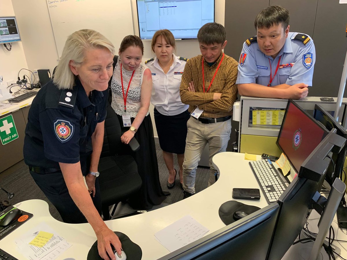 DuncanMcConnel1's tweet photo. Big thank you to @QldFES for their support and access to Communication Centres in #Brisbane and #Southport. This has been an amazing insight for our Mongolian Delegation in the redevelopment of their own Centres over the next few years. #roadsidetonationwide https://t.co/15XUfE6Rh9