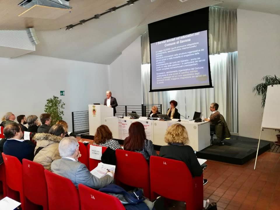 AnciLiguria's tweet photo. Ripensare i servizi #sociali per rispondere concretamente alle esigenze della popolazione: è l'obiettivo del convegno "#Welfare e innovazione sociale", in corso al #Priamar di #Savona, organizzato dal Comune insieme con #Federsanità Anci Liguria, @AnciLiguria e @UniGenova https://t.co/JZ4qBRjhTg