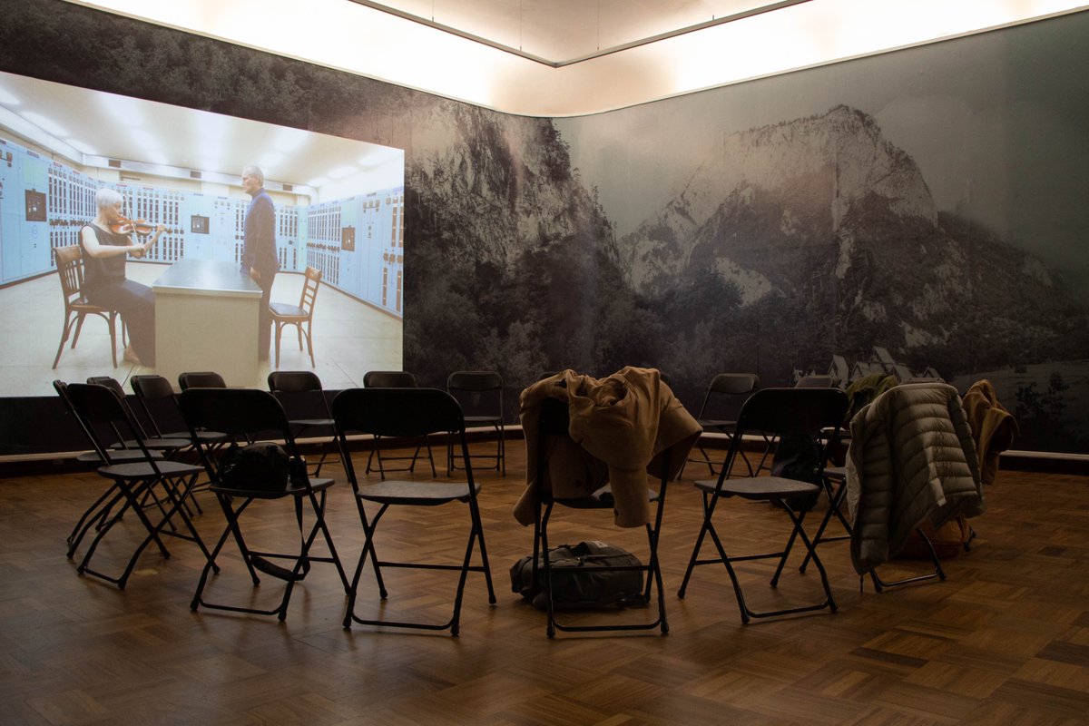 whaleboke's tweet photo. @scrievedundee returns to @ExhibitionDJCAD this Thursday! SCRIEVE is Dundee's only playwriting scratch night. It's our first outing of 2020 and it's gonna be a goodun. SCRIEVE is supportive, always free, and always open to all. https://t.co/YFTRPzYiFT https://t.co/vj4WE2PoL7