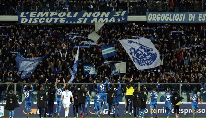 DavidBiuzzi's tweet photo. Ora l'@EmpoliCalcio  c'è e il presidente #Corsi sorride: "Finalmente posso guardare la classifica..."
#calcio #SerieB
https://t.co/OuSQGVDz4L https://t.co/OM43WwKep3