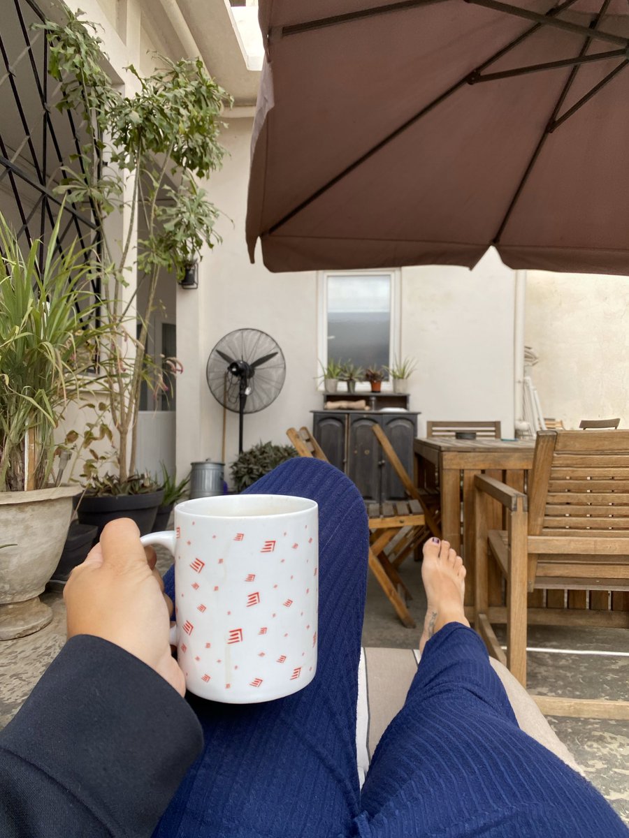 simpsonthego's tweet photo. Not a bad morning office! #digitalnomad #Dakar #senegal #WestAfrica https://t.co/KbWNrkdvN9