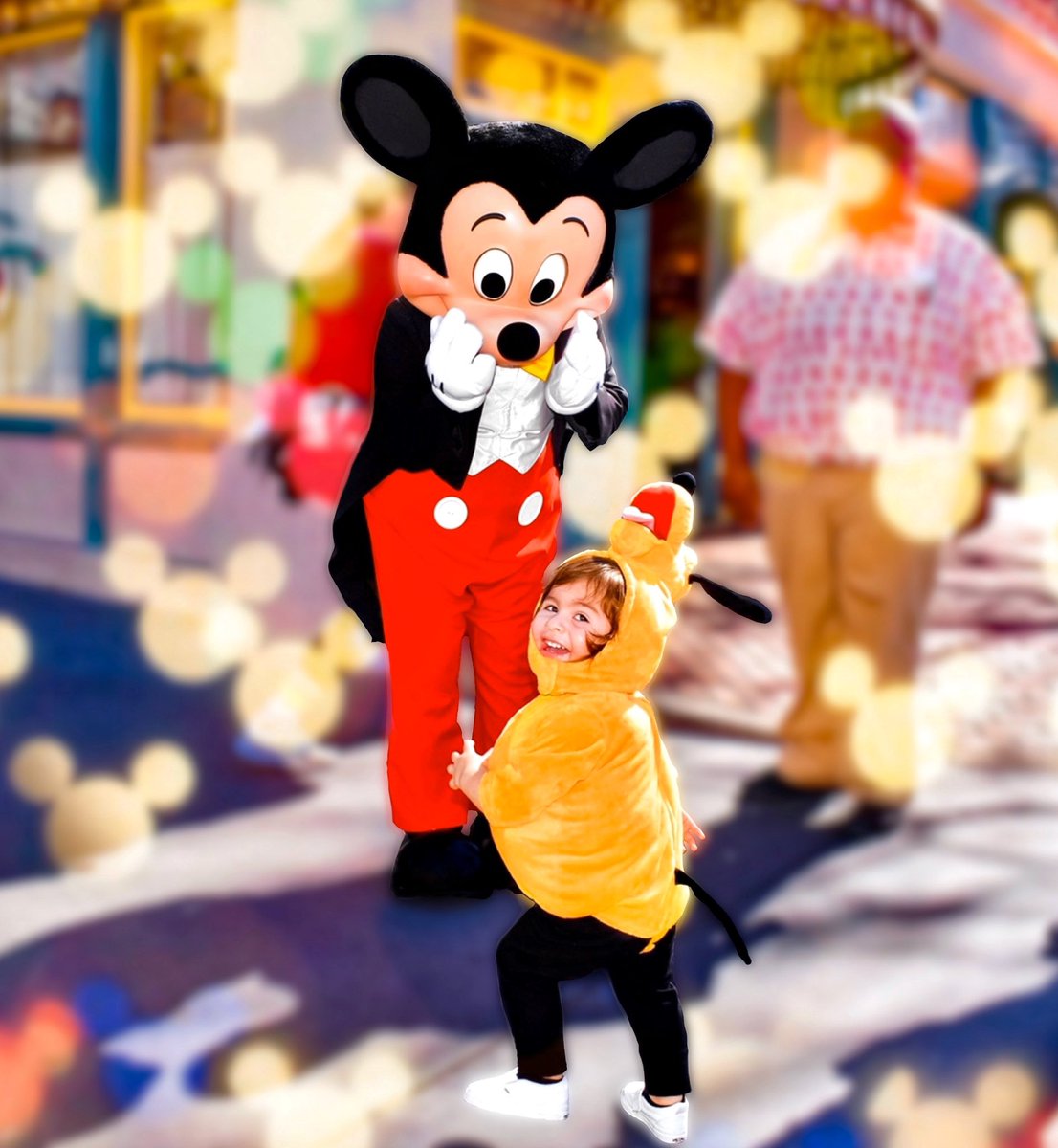 Our baby Pluto meeting his bestfriend, #MickeyMouse @Disneyland ❣️

Follow us on Instagram and TikTok @tomorrowsmemoriess instagram.com/tomorrowsmemor… 

#disneyland #disneybaby #Disney #pluto #tiktok #cute #adorable #disneyfamily #disneykid #DisneyPlus #DisneyPlus #Disneychannel