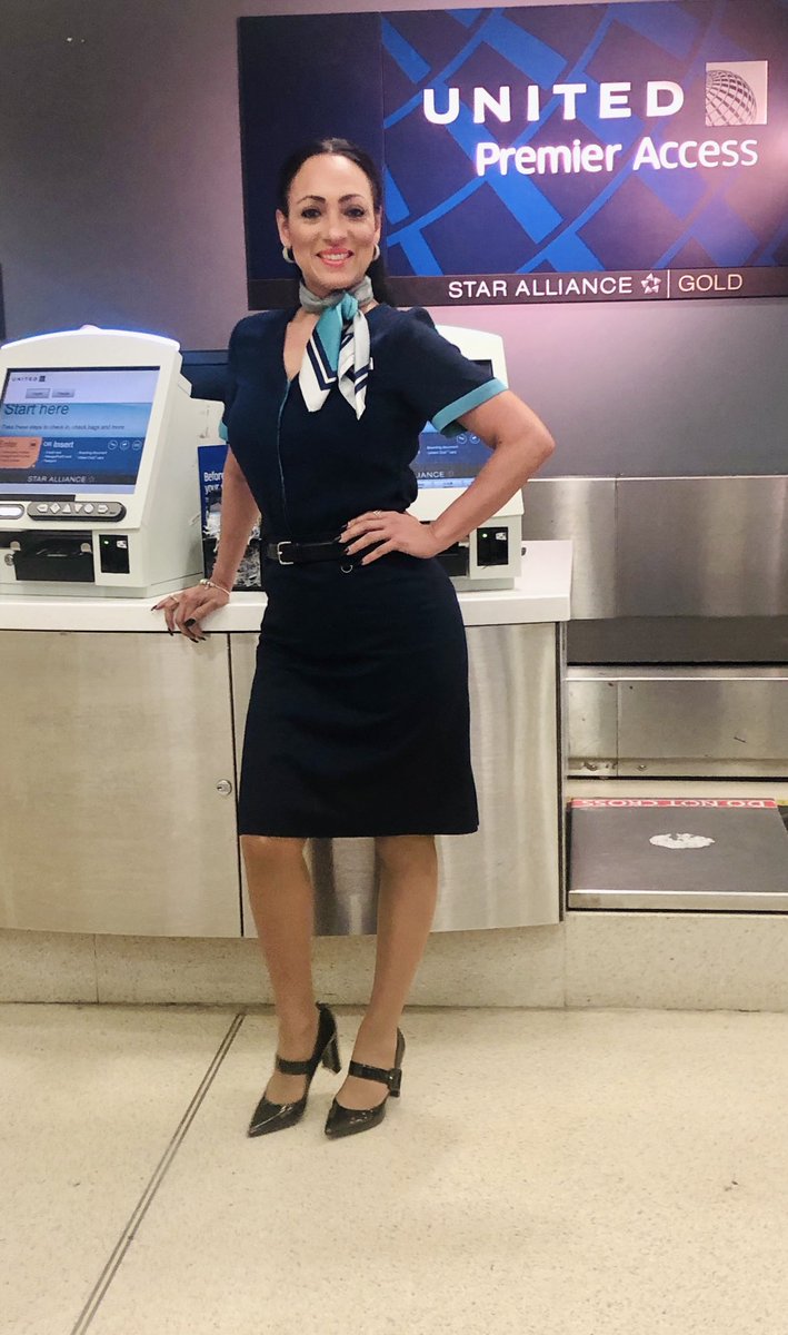 Jfo_oneRealtor's tweet photo. #beingunited #GlobalService #PremiumService  United PHL Team gives it A Thumbs Up 👍🏼💁🏻‍♀️Short sleeve blouse and kick pleat skirt look! ⁦@weareunited⁩ https://t.co/W1jqhguQir