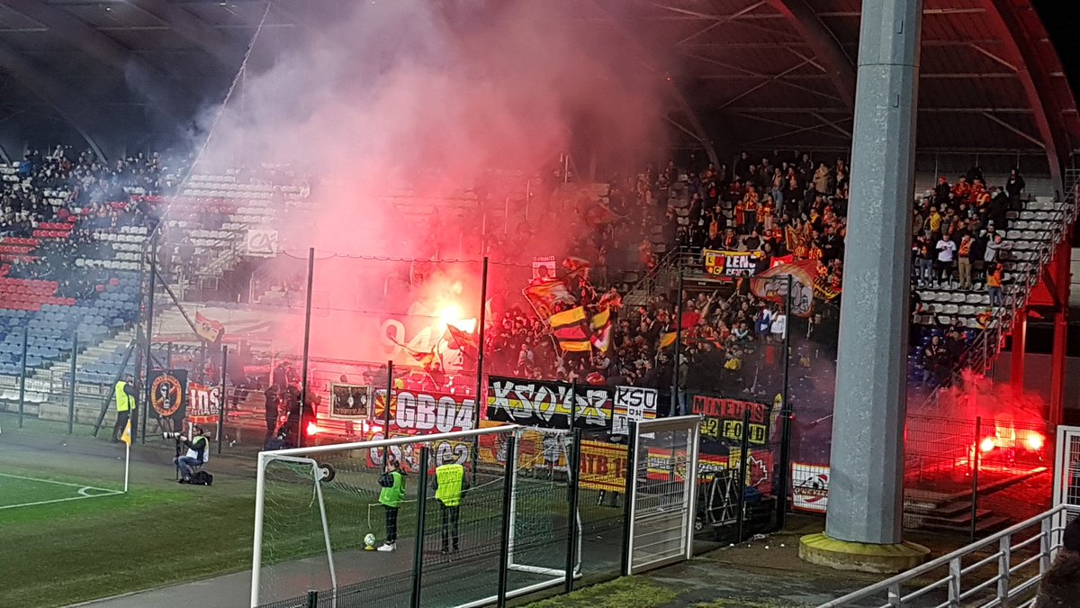 Bensikoo's tweet photo. Kop Sang et Or ultra craquage fumi #LBCRCL https://t.co/3tHNoImiyJ