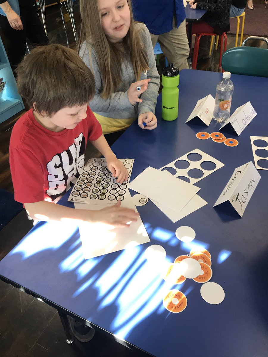 kteachertansey's tweet photo. Loved bringing a new experience in for the kiddos.  What a specia day learning about our community and economy!  Thank you @HolyRosaryCU and @SpauldingHS student volunteers! #JAforaDay https://t.co/U74gOlTGB1