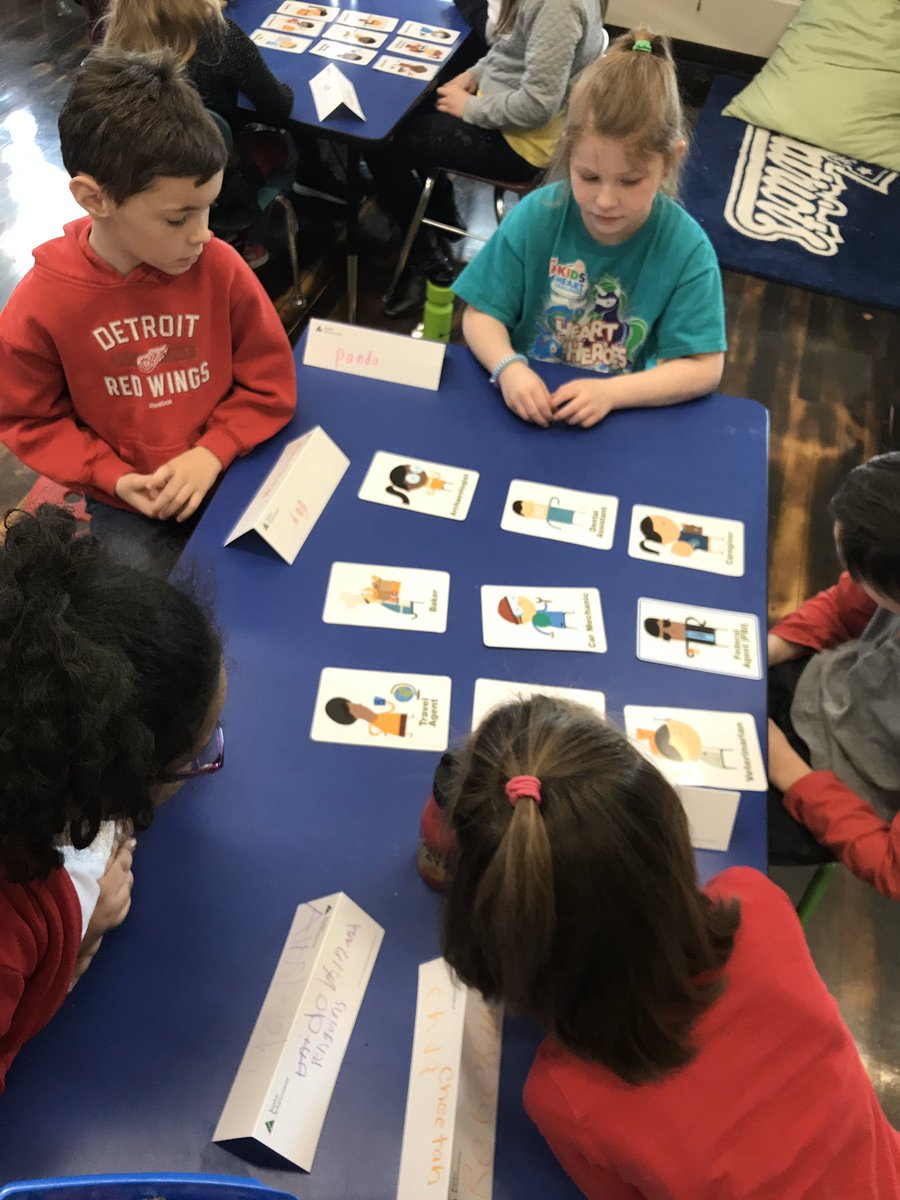 kteachertansey's tweet photo. Loved bringing a new experience in for the kiddos.  What a specia day learning about our community and economy!  Thank you @HolyRosaryCU and @SpauldingHS student volunteers! #JAforaDay https://t.co/U74gOlTGB1