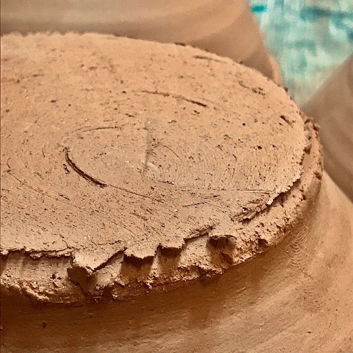 KLINEola's tweet photo. LOVE this red stuff I call the "home clay" #POVpottery #WIP #NCPottery #inthestudio #cultivatingcraft #WNC #cousinsinclay2020 #artstreamnomadicgallery #sxpf #NewWork #michaelklinepottery https://t.co/1vpMl0I2sA