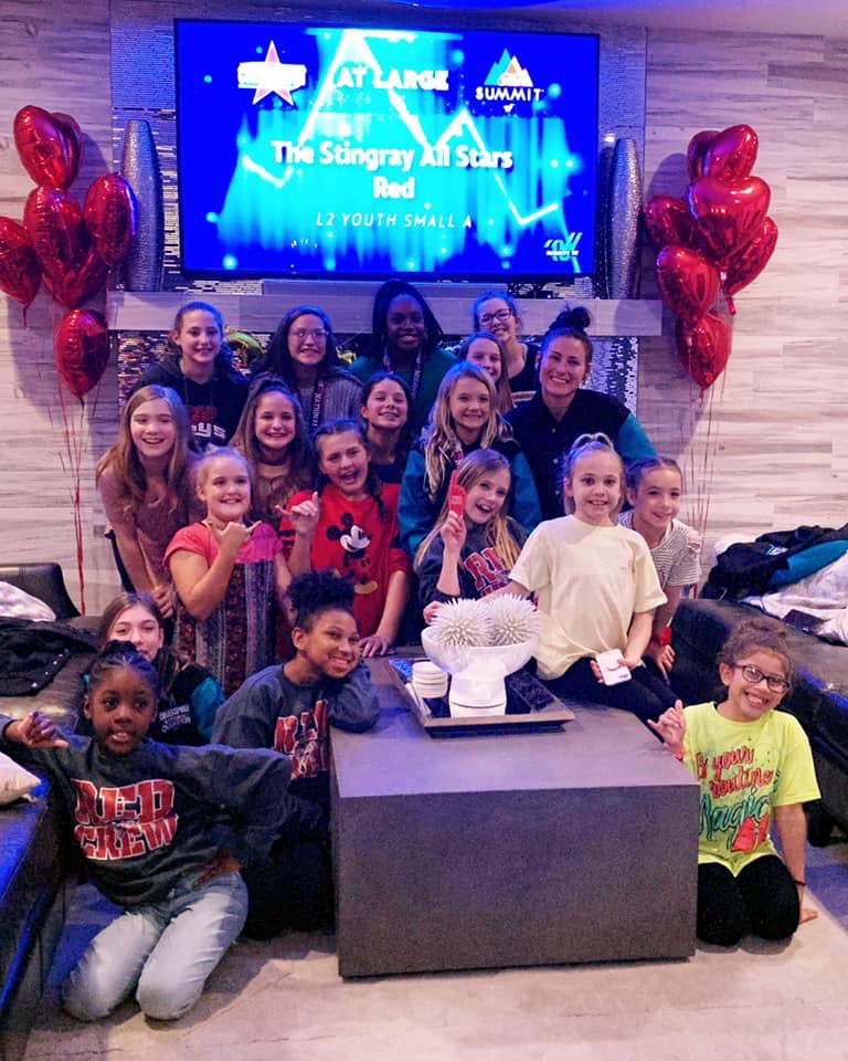 Jennrmbrown's tweet photo. They’re here to take it all! Red Crew is headed to Summit! This will be Mack’s first time going and now she’s going on TWO teams! 🥰🥰 #timeforupgrades #inittowinit #summit2020 @Red__Rays @Mango__Rays https://t.co/dgkQXRFVld