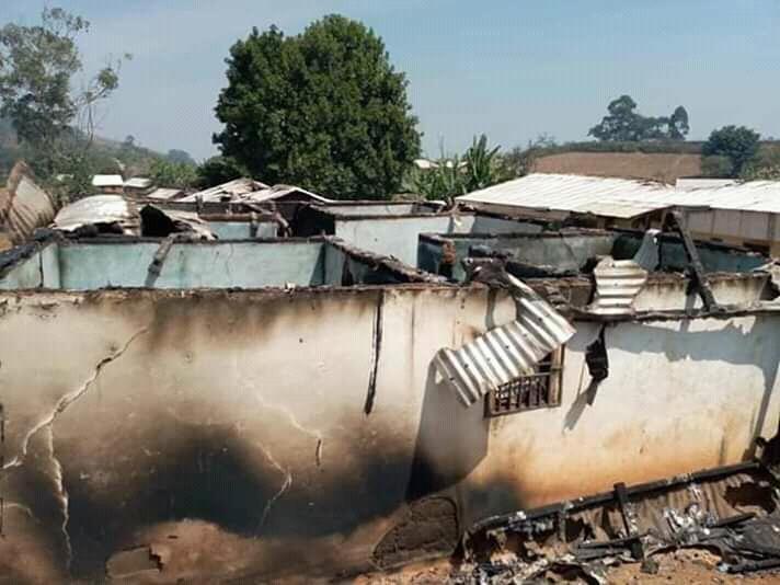 starlight_5555's tweet photo. @UNGeneva @antonioguterres @antonioguterres Sir, what the people of Southern Cameroon's need is an immediate intervention from the @UN and #otherinternationalbodies. Such as @US @EU etc.  @SavetheChildren of West Cameroon @realDonaldTrump @SecPompeo @10DowningStreet @UKParliament https://t.co/ObXSAleZkr