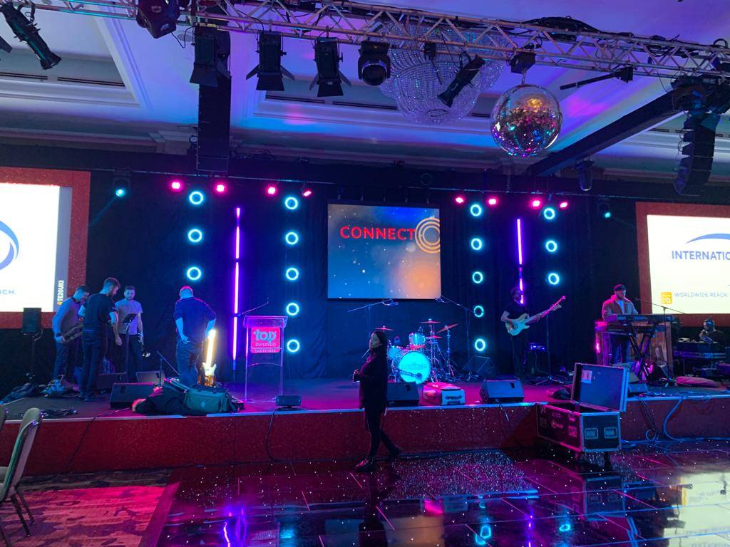 It's soundcheck time! 🎤🎵
Our party band the SUPERTONES at the <a href="/HiltonHotels/">Hilton Hotels</a> Park Lane recently.

From a 5 piece to 11, hire now &gt; velvetentertainment.net/services/enter…