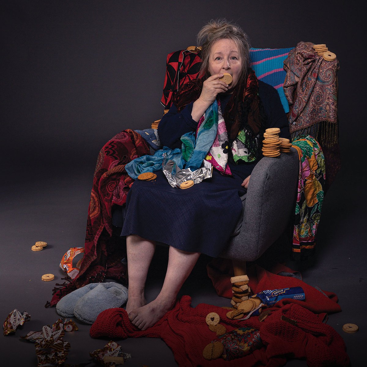 TerriPaddock's tweet photo. #AmandaBoxer stars in the world premiere of MUM, actress-comedian Juliet Cowan's new play about love, loss &amp; #dementia, inspired by her own mother's hallucinations.

@yasmeenarden directs for @smalltruthstage at @PlaygroundW10 18 Mar-4 Apr. #theatrenews #MumThePlay https://t.co/aRINj5egEg