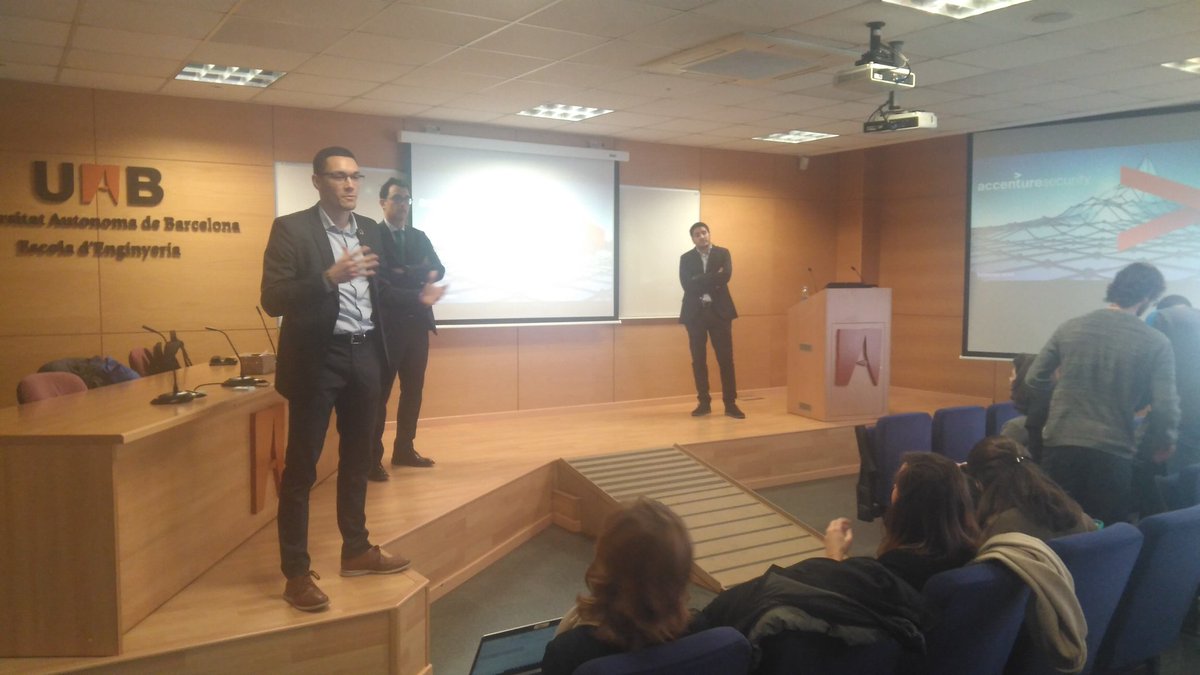 Escola d'Enginyeria UAB tweet media