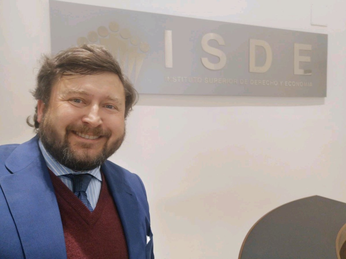 jrdemoyac's tweet photo. Han sido dos sesiones muy exigentes con un grupo internacional muy preparado de alumnos en el Máster de la Industria del Deporte y el Entretenimiento que están llamados a liderar el sector en un futuro cercano... ¡Gracias a todos y mucha suerte!
#MIDE #ISDE @ISDEmasters https://t.co/JDp4RfBIOU