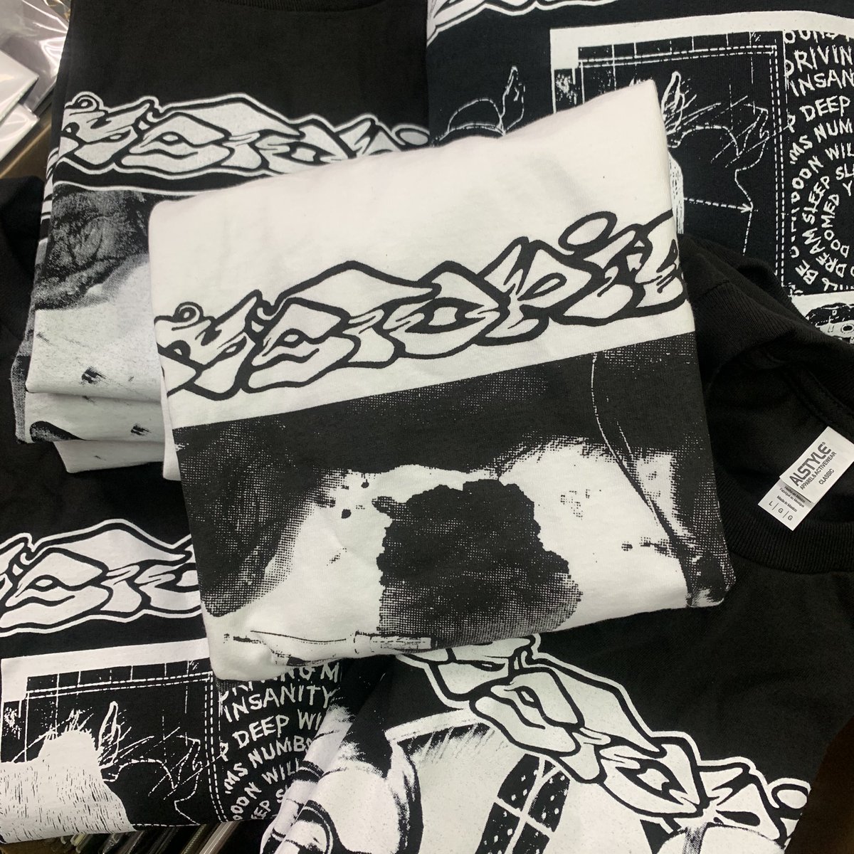 DIGDIG_OKAYAMA's tweet photo. #dystopia
#digtopia
web shopに
XLちょい補充してます🔥🔥🔥 https://t.co/3ULipFxLbd