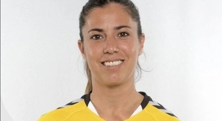 RadioMarcaGC's tweet photo. Hablamos con @tiddara jugadora del @BMRemudas "No estamos haciendo los deberes y hay que mirar hacia nosotras. Pero no vamos a tirar la toalla" https://t.co/uQvU384dHG