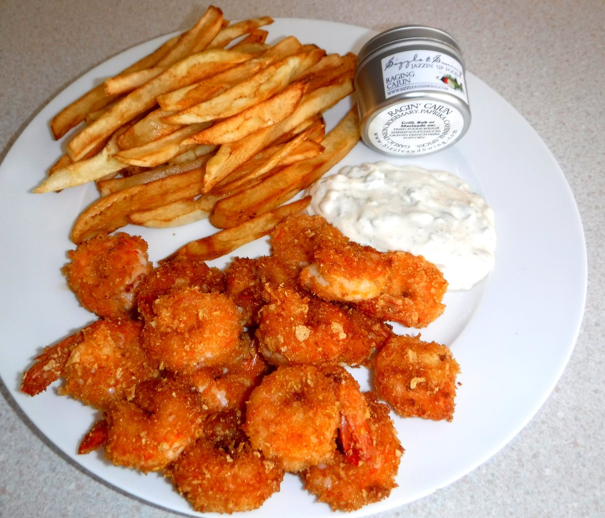 SizzleAndSwing's tweet photo. Scampi n chips spiced up with our Ragin' Cajun seasoning
https://t.co/0WlCOnXzUb
@erindickins @junedarville @kitchenlove101 @Lili_Pastries @InSeasonRecipes @DiscoverSeafood  A great way to liven seafood https://t.co/dFtUX9XMCq