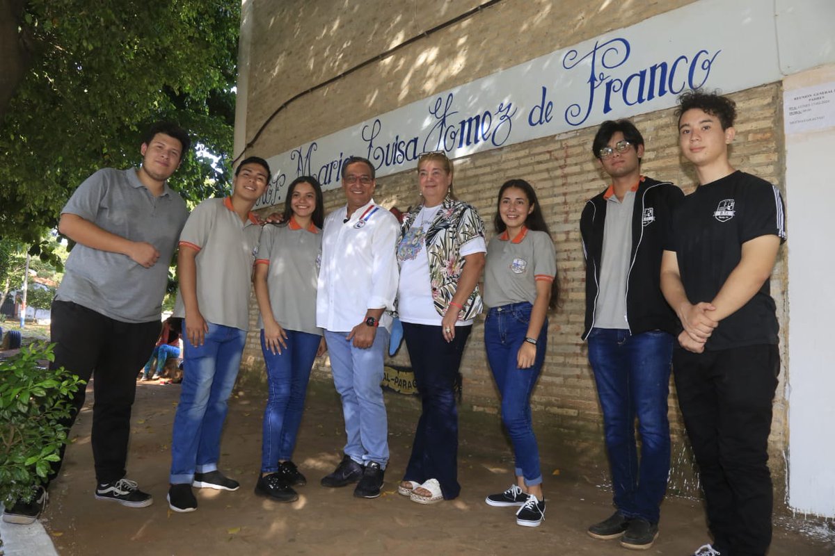 gobercentral's tweet photo. Jornada de limpieza para la eliminación de criaderos de mosquitos. Esta mañana iniciamos en el CEDM Ñemby preparando la institución para recibir a los alumnos.
Unidos por Cental.
#PySinCriaderos
#ñambaapooñondive https://t.co/jVBNdj9CAA