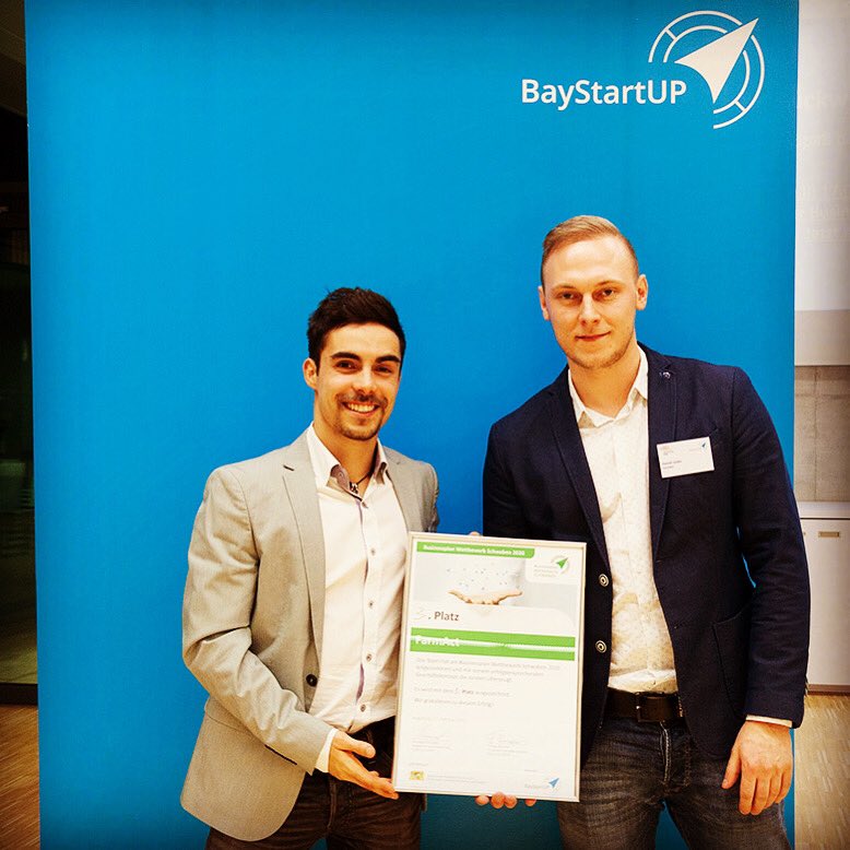 FarmAct (@farm_act) on Twitter photo Ein neuer Moment um stolz zu sein: FarmAct belegt den 3. Platz des #businessplan #wettbewerb #schwaben #2020 🎉💡💪🏼
Unsere Glückwünsche auch an #RoofFox & @qbilon
Danke für diesen tollen Abend und Eure Unterstützung! <a href="/BayStartUp/">BayStartUP</a> @dzschwaben @HS_Augsburg
#startuplife #farmact Ein neuer Moment um stolz zu sein: FarmAct belegt den 3. Platz des #businessplan #wettbewerb #schwaben #2020 🎉💡💪🏼
Unsere Glückwünsche auch an #RoofFox & @qbilon
Danke für diesen tollen Abend und Eure Unterstützung! <a href="/BayStartUp/">BayStartUP</a> @dzschwaben @HS_Augsburg
#startuplife #farmact