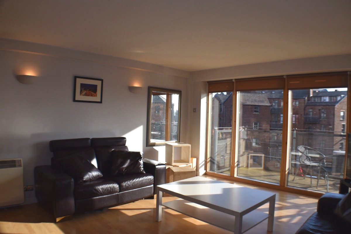 SWresidential's tweet photo. TO LET: A beautifully presented two bedroom apartment at The Quays, offering river views. Fully-furnished with parking, available now! https://t.co/cFsDnwlJlP