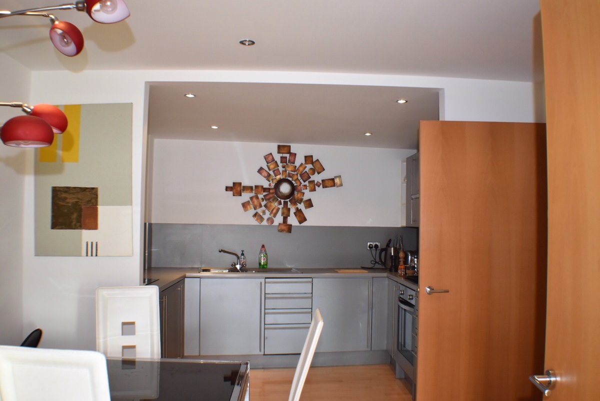SWresidential's tweet photo. TO LET: A beautifully presented two bedroom apartment at The Quays, offering river views. Fully-furnished with parking, available now! https://t.co/cFsDnwlJlP