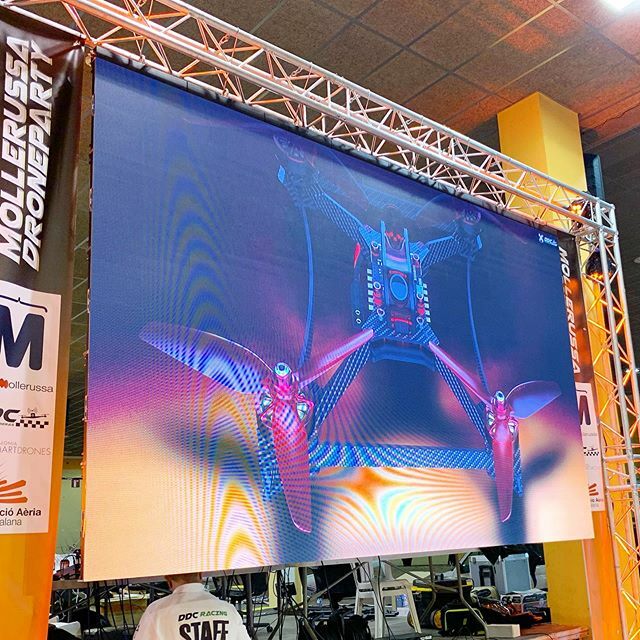 XFrames_oficial's tweet photo. La MDP2020 termina, salimos exhaustos pero muy contentos y satisfechos, colaborando con DDC para el branding del evento, conociendo a nuevos pilotos X Frames, compartiendo nuestra experiencia en nuestra Master Class y sobretodo, disfrutando con una emiso… https://t.co/ktY98GJNTJ https://t.co/ve4pWzFAD6