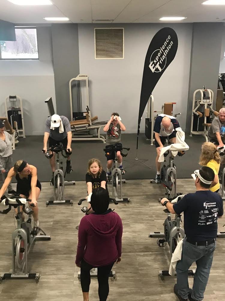 lifestart's tweet image. Experience Triathlon hosted their 2nd Indoor Triathlon at our Chicago Central Park location this past week! Our members did a fantastic job completing a 10 min swim, 30 min bike, &amp;amp; 20 min run - a great way to start triathlon training before Spring!

#triathlon #lifestart