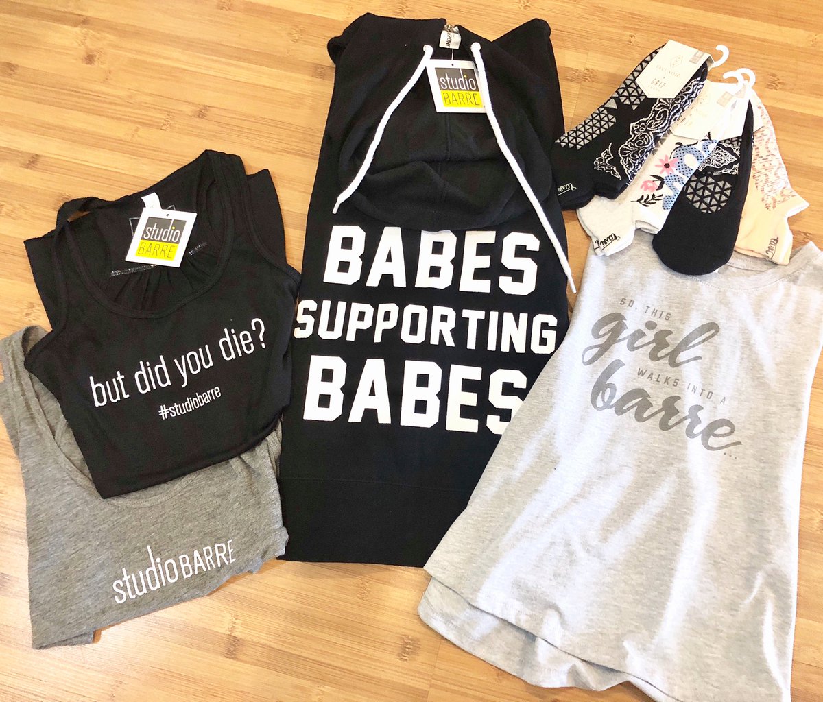 SBNewportRI's tweet photo. OMG🤩 We’ve got a boutique full of new Studio Barre swag on this gloomy Tuesday that feels like a Monday! Which piece is your fave?!👇🏼 #studiobarrenewport https://t.co/XyfccwaSg4