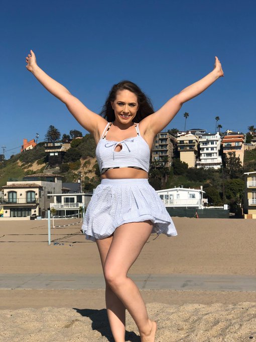 Watch kagney linn karter's leaked NSFW photo on TwXstars