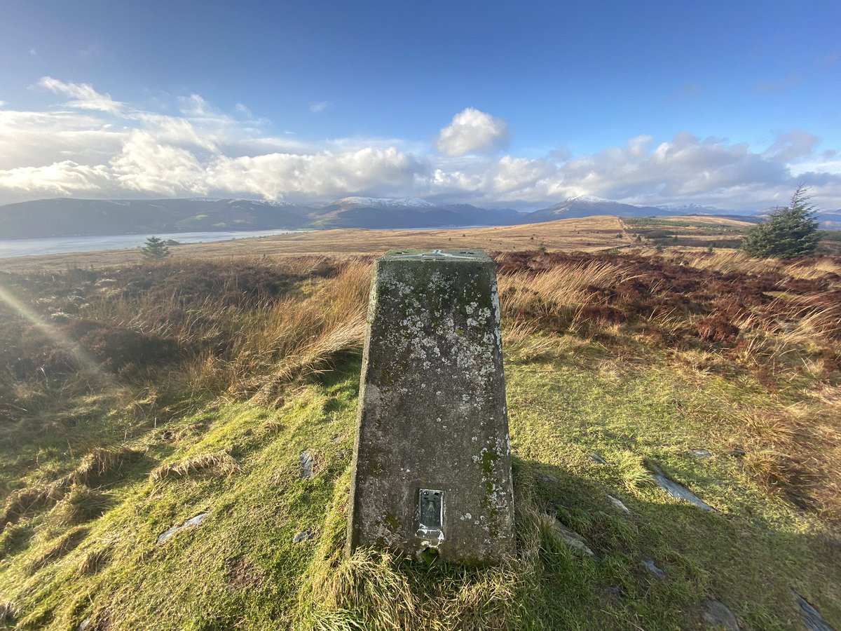 RealifersRoss's tweet photo. It’s official - The nights are fair stretching 🌞🌎🌪#practicinglandscape #lochlong #firthofclyde @The_Lighthouse https://t.co/Ve0doyi965