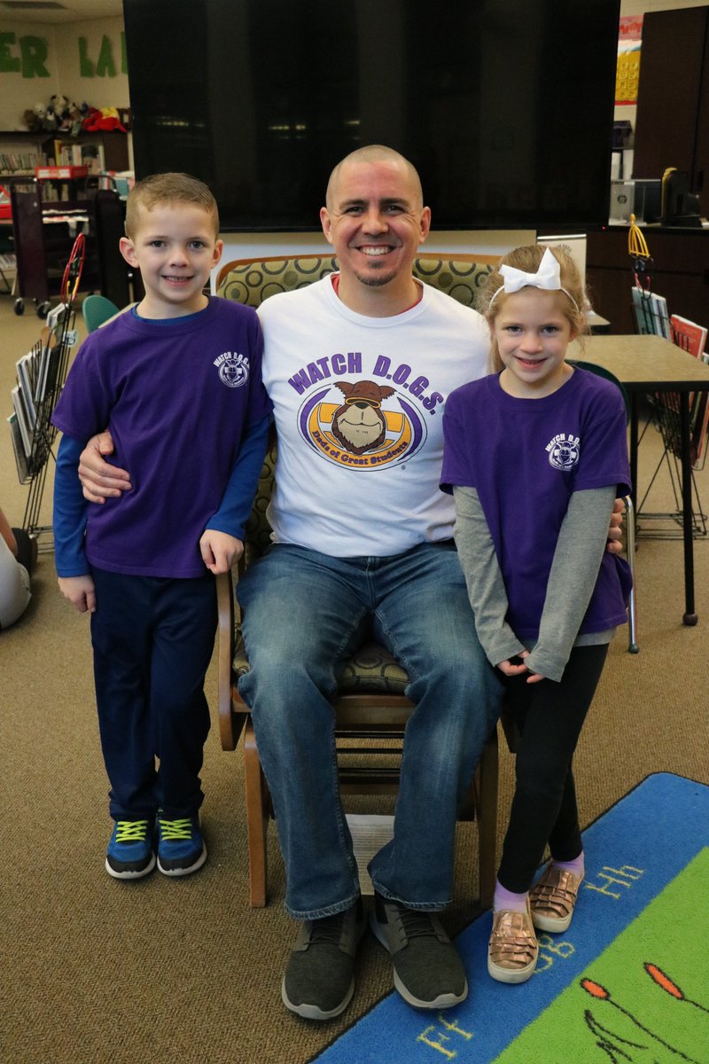MillardPS's tweet photo. Zoey &amp; Tylers dad, Paul Weiss is the Upchurch Elementary WatchDOGS dad today! @ESnow_WatchDOGS #Proud2bMPS #WeAreMillard #MPSDadsRock https://t.co/RwSCZCcX5l
