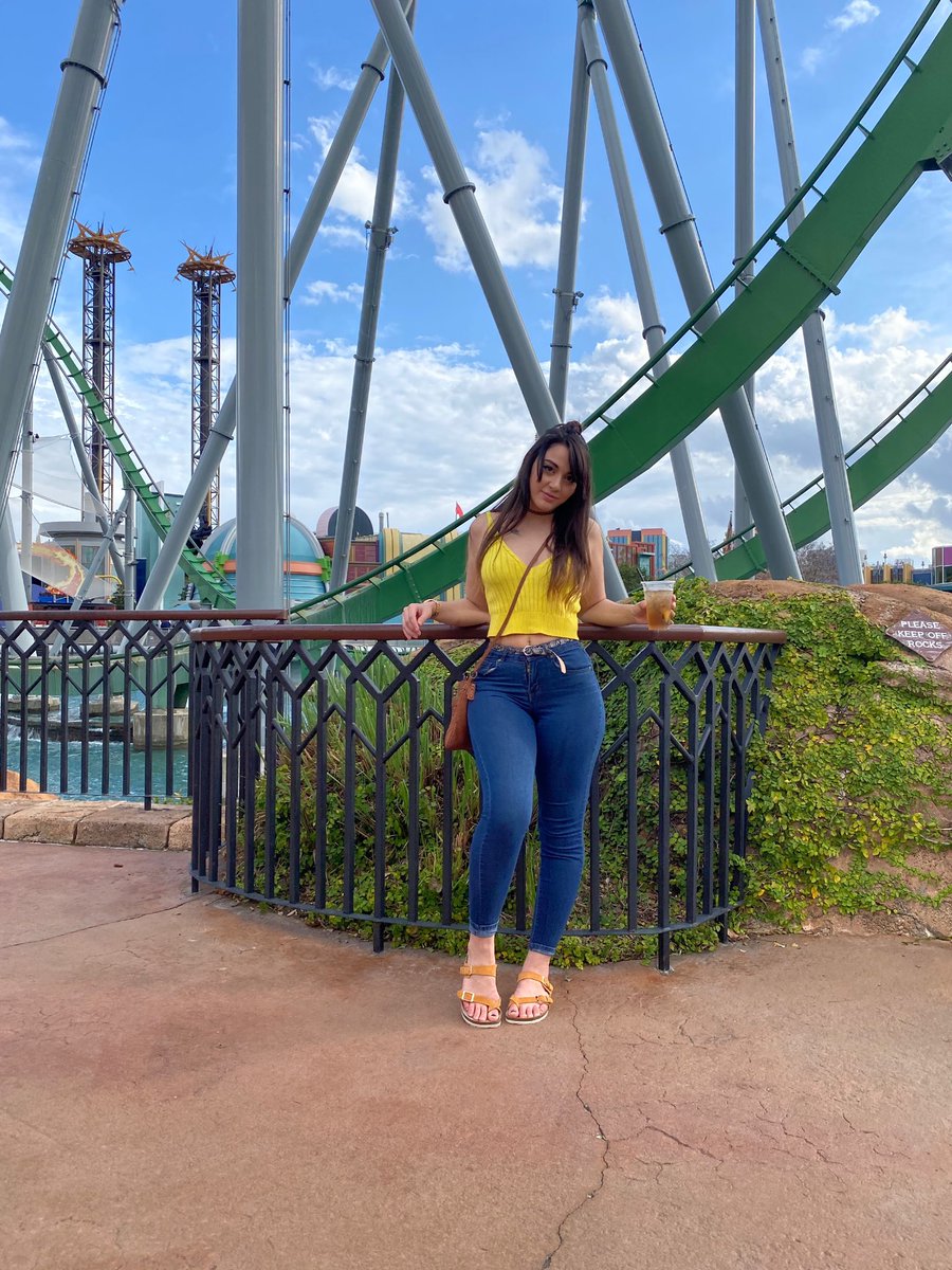 boobeetay's tweet photo. Life is like a roller coaster, live it, be happy, enjoy life. Stay in your seat come times of trouble. Its only people who jump off the roller coaster who get hurt.💛 https://t.co/CIVzlLfrh6