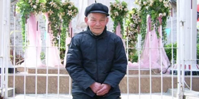 Monseñor Zhu Baouy, obispo chino de 98 años ha vencido al «coronavirus» tras ser contagiado el 3 de febrero. El día 12 dio ya negativo y hoy sus pulmones no están infectados.

Tiempo atrás, por ser sacerdote católico, por años fue encarcelado y enviado al trabajo reeducativo.