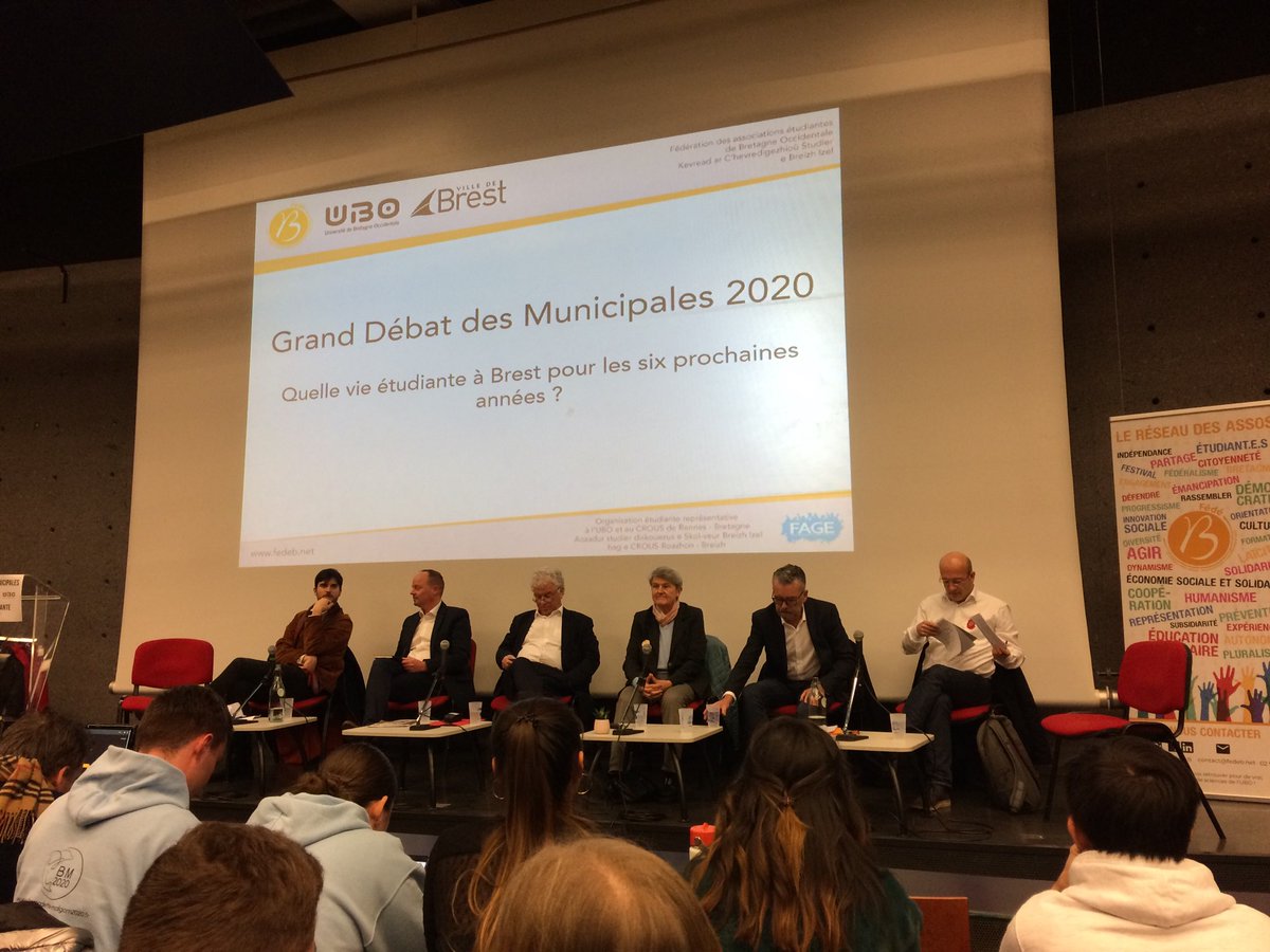 Présent au débat organisé par la <a href="/fedebzh/">Fédé B</a> pour répondre à la question "Quelle vie étudiante à #brest pour les 6 prochaines années" Nous présentons nos propositions sur les thématiques du logements, des transports, de la culture et de l'insertion professionnelle #brest2020