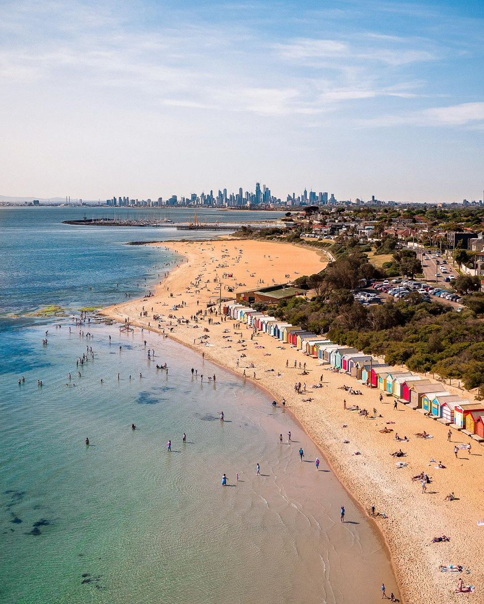 fabionodariph's tweet photo. #travel Australia: House the view on #BrightonBeach? 🏖️ 

(via IG/ronnie_sparke at #BrightonBathingBoxes, melbourne)

#seeaustralia #visitmelbourne https://t.co/HCPIaFYfWs